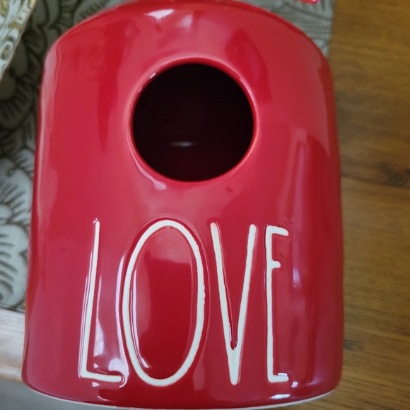 Rae Dunn Red LOVE Bird Feeder- artesian collection by Magenta - Picture 6 of 6